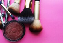 Jak zrobić maskę do włosów z awokado?