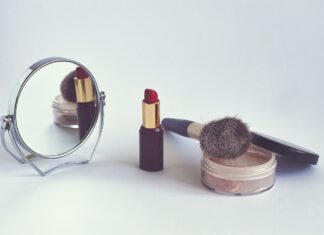 Jakie są najczęstsze błędy w makijażu brwi?